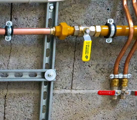 Water plumbing pipes