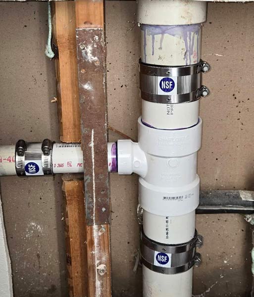 repair plumbing pipes