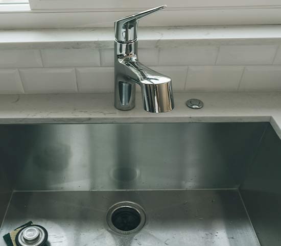 Clear sink with working drain