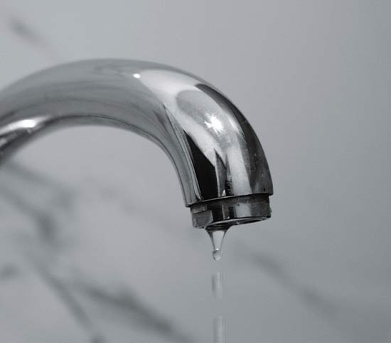 Sink with low water pressure running water